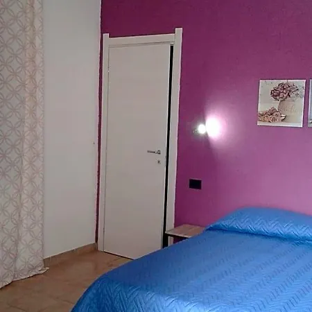 Alma 15 Minuti Da Bosa 3*